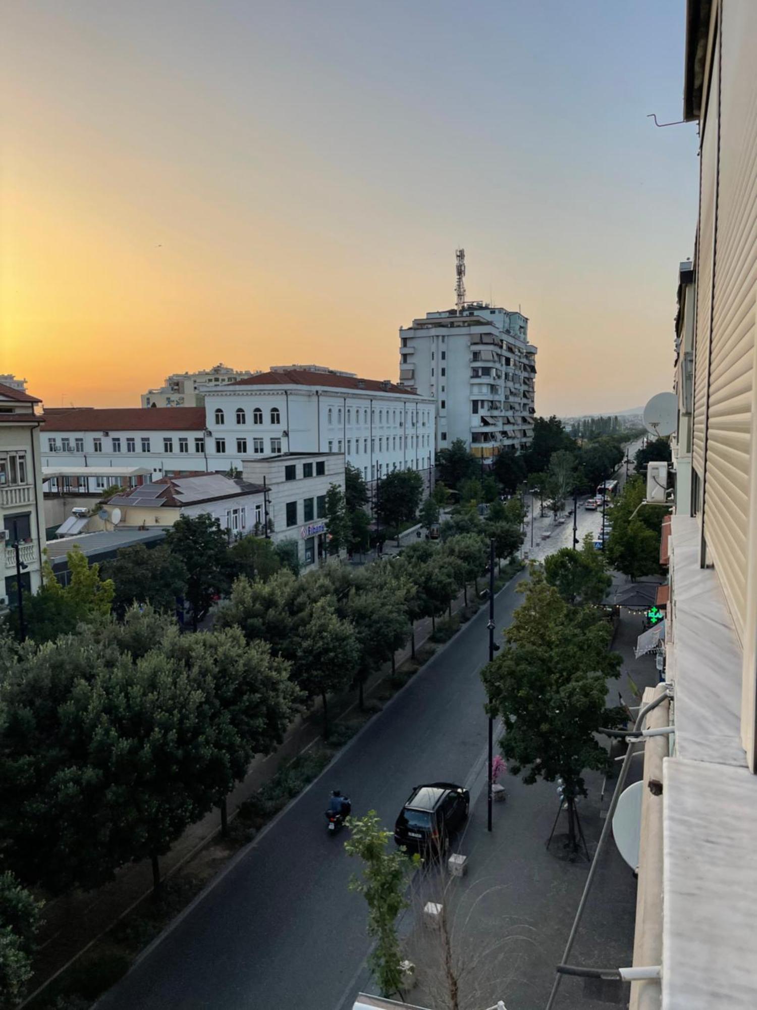 Urban City Center Tirana Bagian luar foto